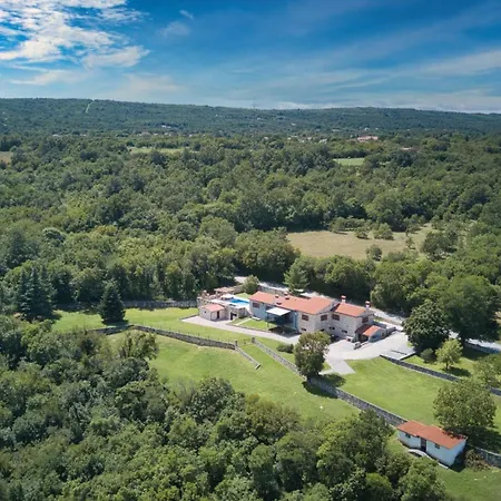 Nyaraló Lilium Luxus Und Wellness Polje Čepić